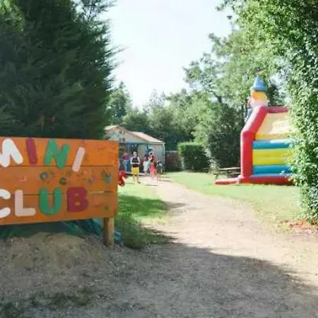 Campsite Tente 5 Etoiles - Piscine - Eec0bf Saint-Julien-des-Landes